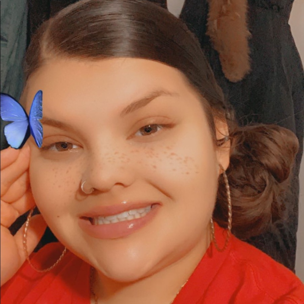 Meet your Posher, Christina